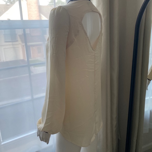 VENUS X-Small Zip Up Sheer Blouse. - Picture 11 of 11